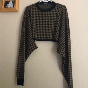 Cropped sweater- black and light brown pattern